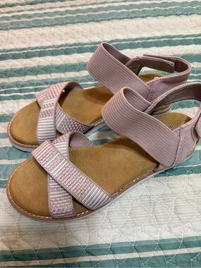 Comfort Stretch Pink Strappy Women's Sandals